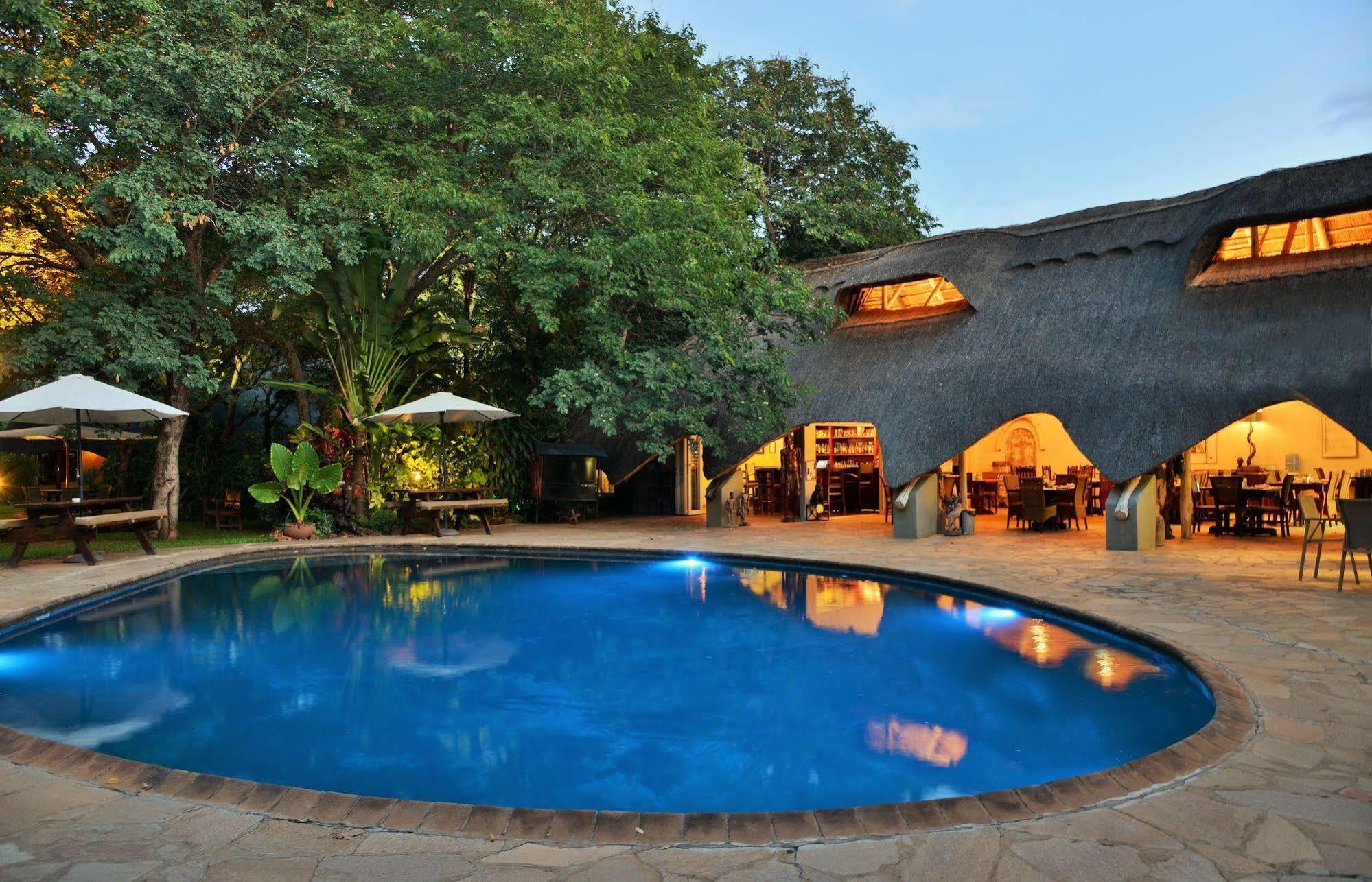 Bayete Guest Lodge Victoria Falls Exteriér fotografie